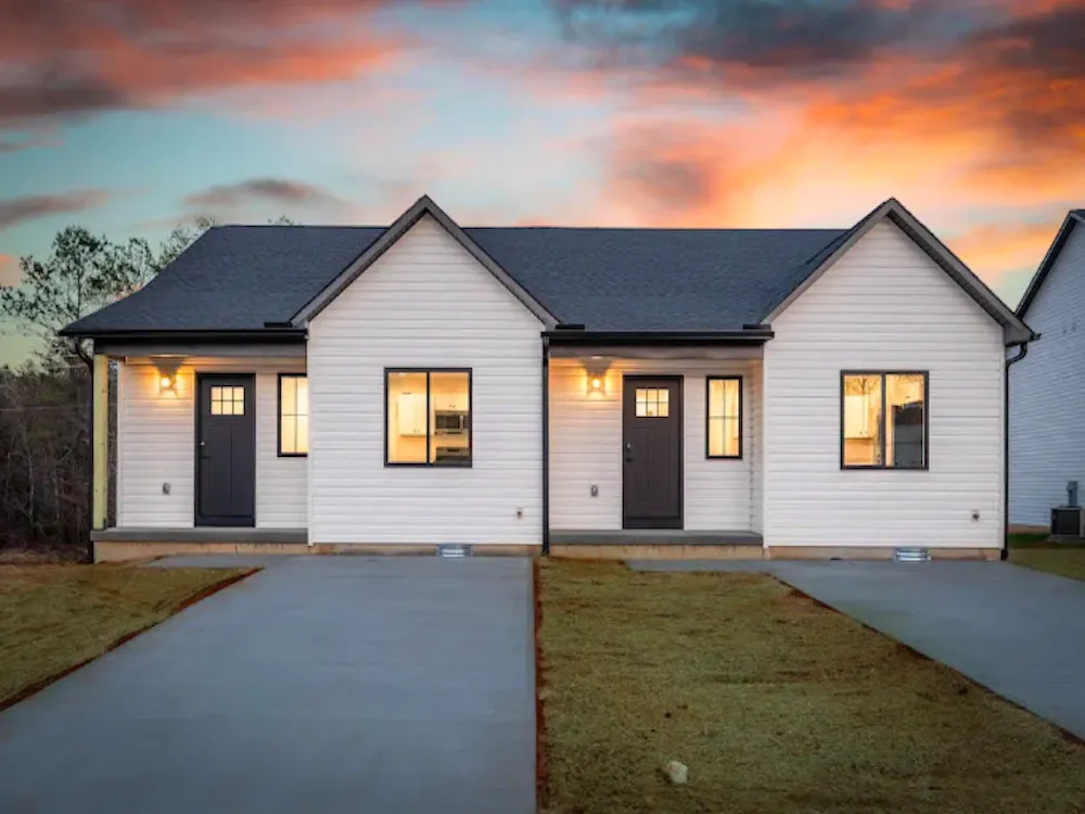 1265 Margaret St NW-1