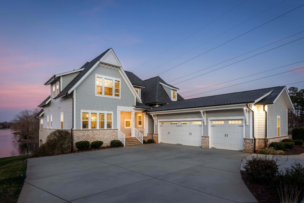 9110 Greenwood Rd - Photo for Matterport tour